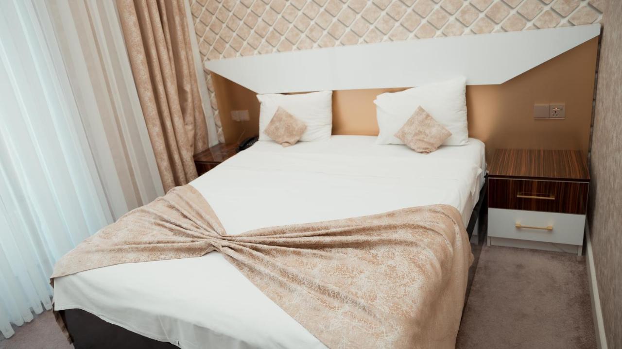 Dionis Baku Hotel מראה חיצוני תמונה