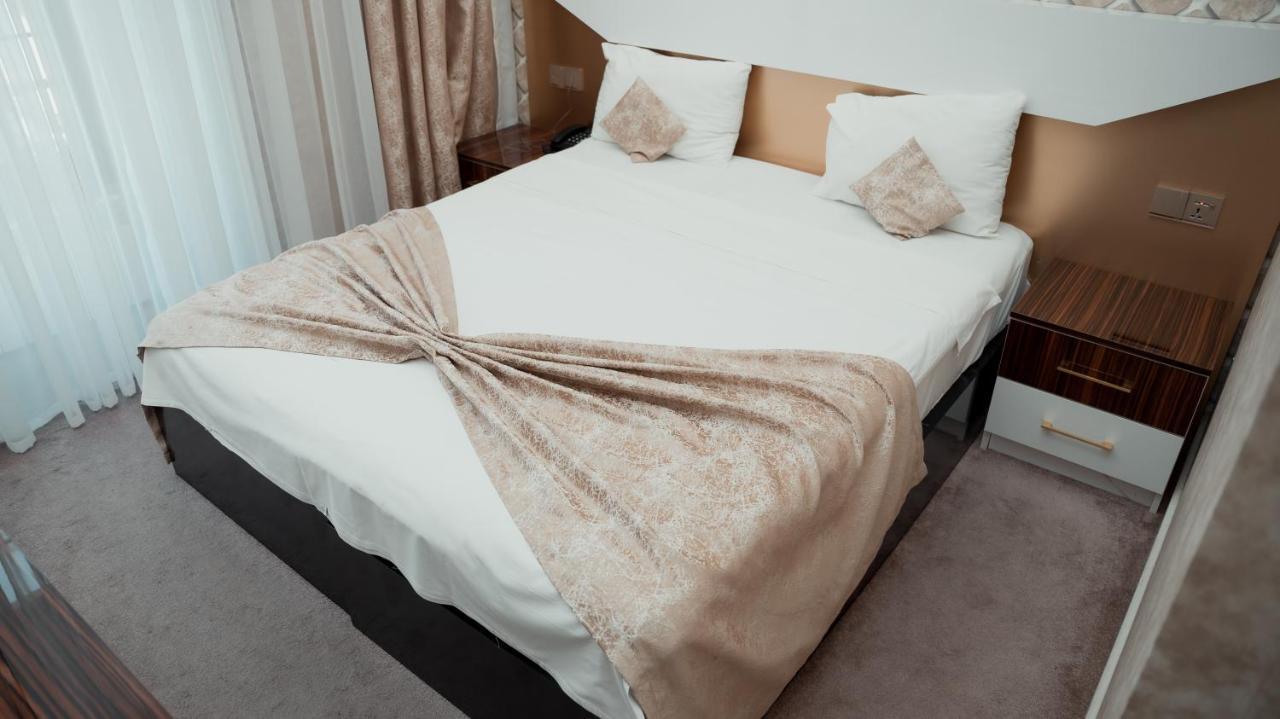 Dionis Baku Hotel מראה חיצוני תמונה